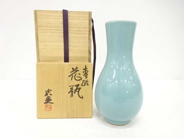 JAPANESE CERAMICS / FLOWER VASE / CELADON GLAZE / ARTISAN WORK